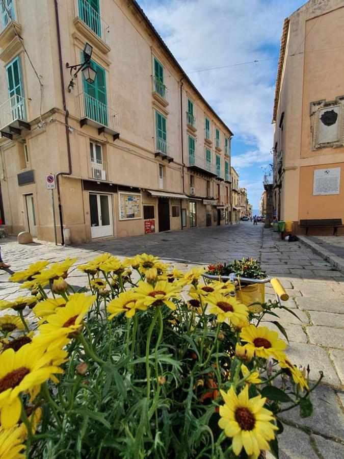 Domus Centro Tropea Hotel Bagian luar foto