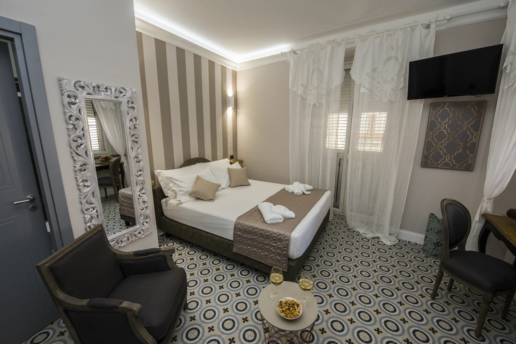 Domus Centro Tropea Hotel Bagian luar foto